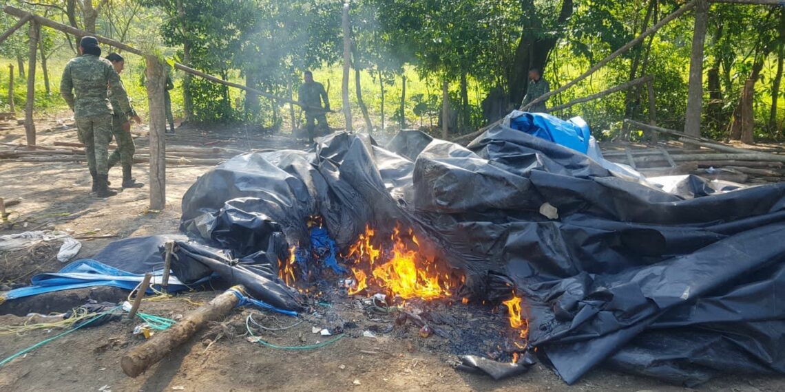 FGR ASEGURA EN CATEO CAMPAMENTO CLANDESTINO DE TRÁFICO DE MIGRANTES