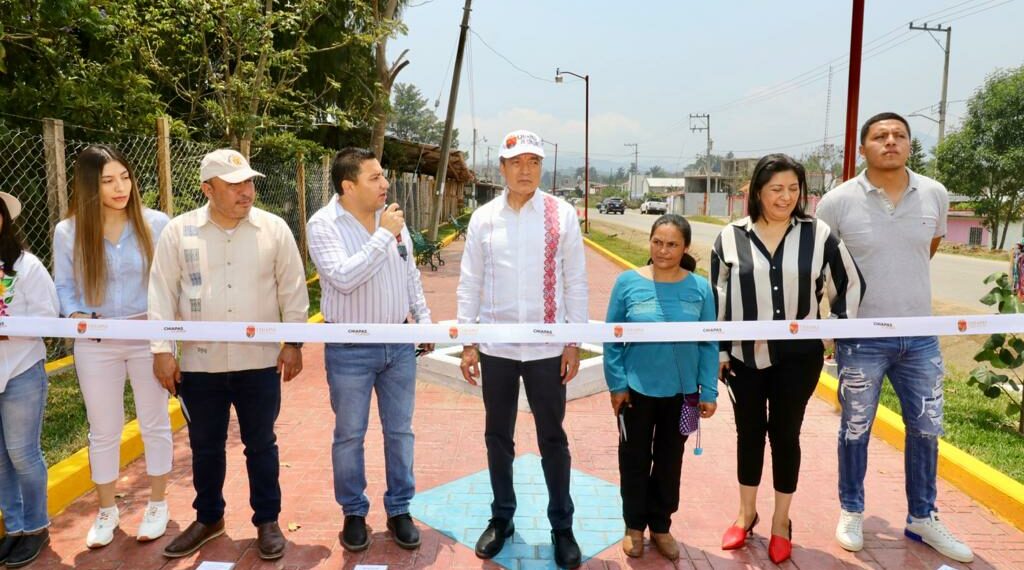 En Jitotol, Rutilio Escandón inaugura rehabilitación y ampliación del Sistema de Alcantarillado Sanitario