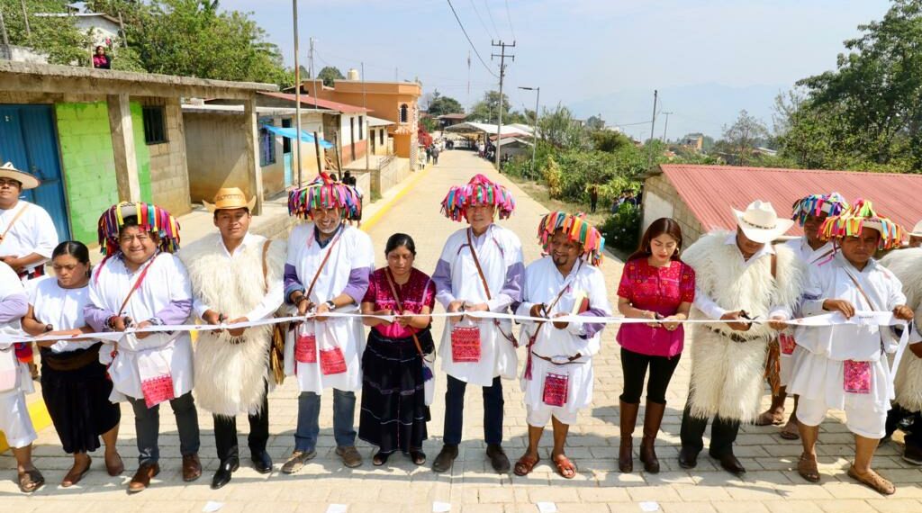 Con obras de infraestructura vial, se brinda una movilidad accesible y segura para el pueblo de Aldama: Rutilio Escandón