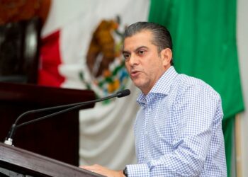 Eficientar medición y servicio de agua potable, pide diputado Yamil Melgar a municipios