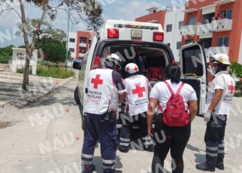 Atiende cruz roja a dos personas en diferentes auxilios