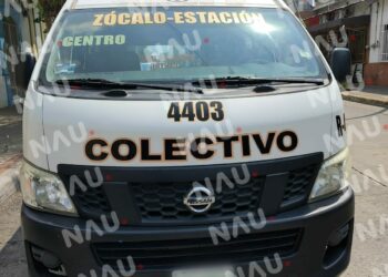 Combi impactó a motociclista