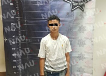 Detienen a dos hondureños y un mexicano con marihuana y cuchillo