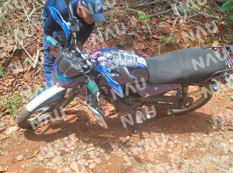 Dos muertos y un lesionado fueron localizados la noche del pasado martes en la zona alta de HUIXTLA y Villa Comaltitlán