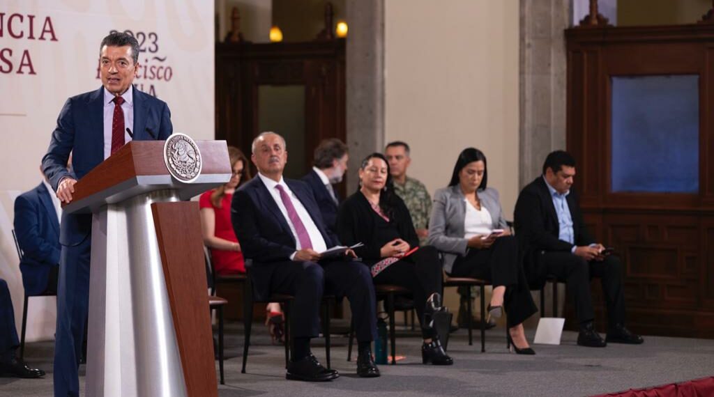 En Conferencia Matutina, Rutilio Escandón reconoce a AMLO por beneficios del Tren Maya