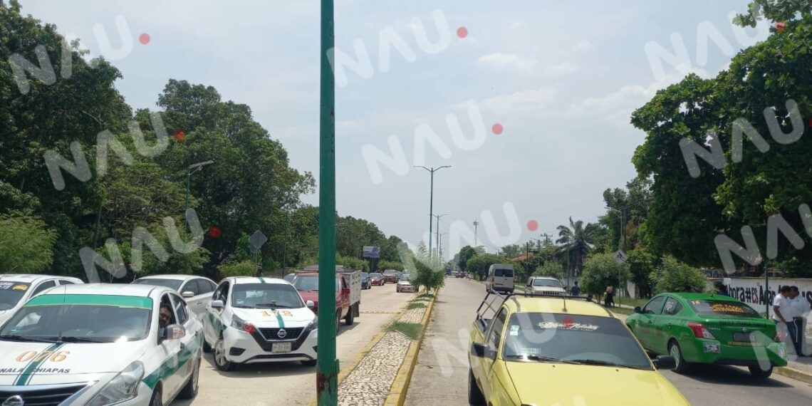 Paro de transporte urbano en Tonalá, acusan que personal de la SMyT apoya irregularidades