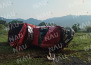 Vuelca camioneta en el tramo carretero Villa Comaltitlán – Huixtla