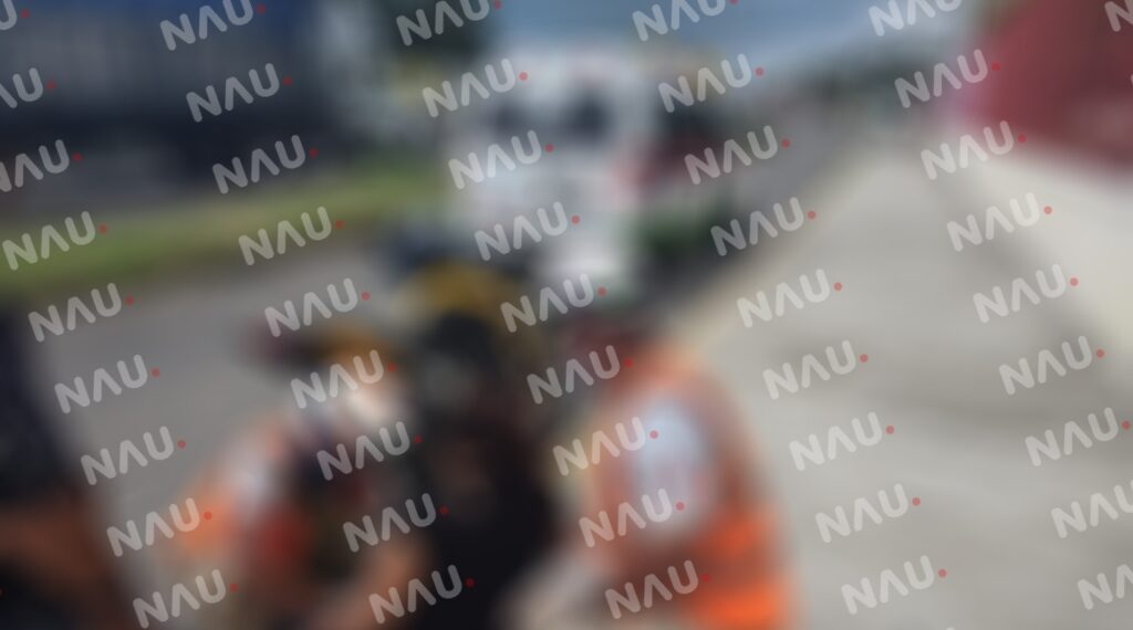 Una mujer lesionada al ser impactada por otra motocicleta en El Libramiento Sur Poniente