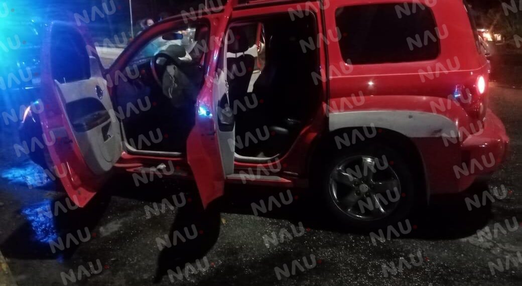 Dos lesionados en accidente de moto y camioneta