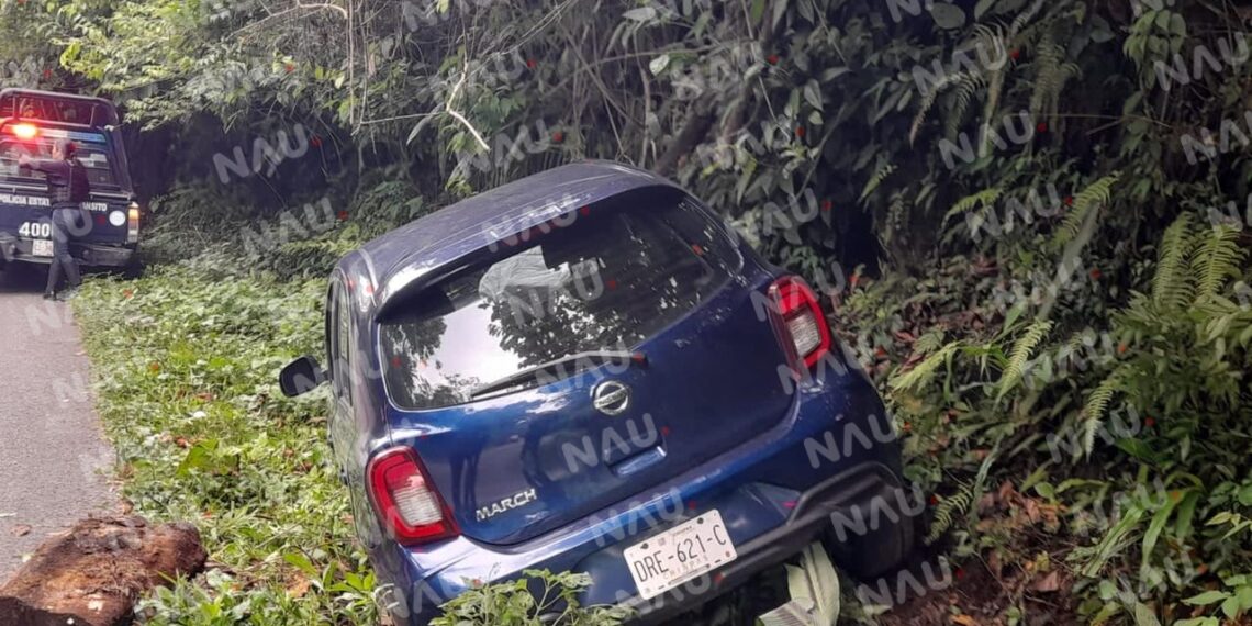 Vehículo se salió de la carretera en Unión Juárez