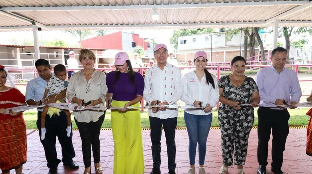 Visita Rutilio Escandón Centro de Equinoterapia de Tapachula