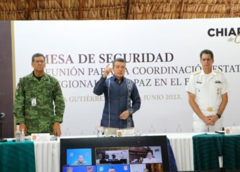 Gracias al uso de aeronaves oficiales para atender la salud, en Chiapas se están salvando vidas: Rutilio Escandón