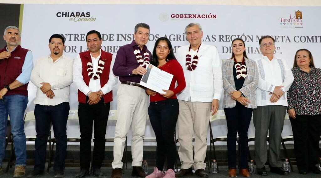 Ante más de 35 mil personas, refrendan Rutilio y Adán Augusto compromiso para garantizar autonomía alimentaria