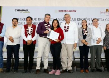 Ante más de 35 mil personas, refrendan Rutilio y Adán Augusto compromiso para garantizar autonomía alimentaria