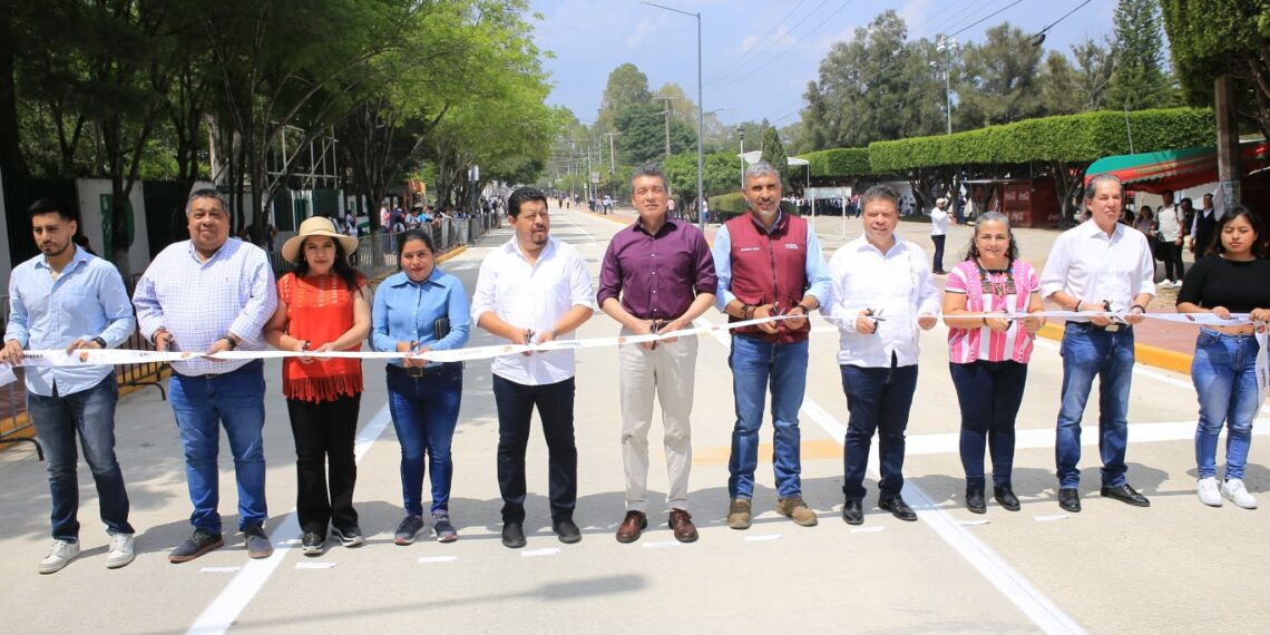 En Comitán, Rutilio Escandón inaugura vialidad que mejora movilidad y conectividad de 25 barrios