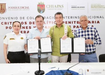 Atestigua Rutilio Escandón convenio a favor de personas adultas mayores o enfermas, privadas de su libertad