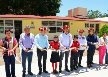 En Berriozábal, inaugura Rutilio Escandón construcción de espacios en la Primaria Joaquín Miguel Gutiérrez Canales
