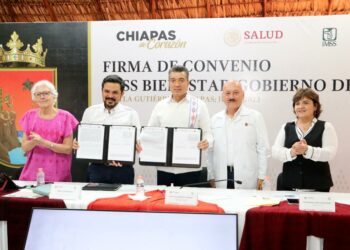 Rutilio Escandón y Zoé Robledo firman convenio para implementar modelo IMSS-Bienestar en sistema de salud