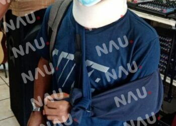 Pide ayuda de las autoridades.