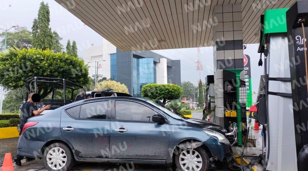 Daños por más de $450,000 dejó un accidente en una gasolinera