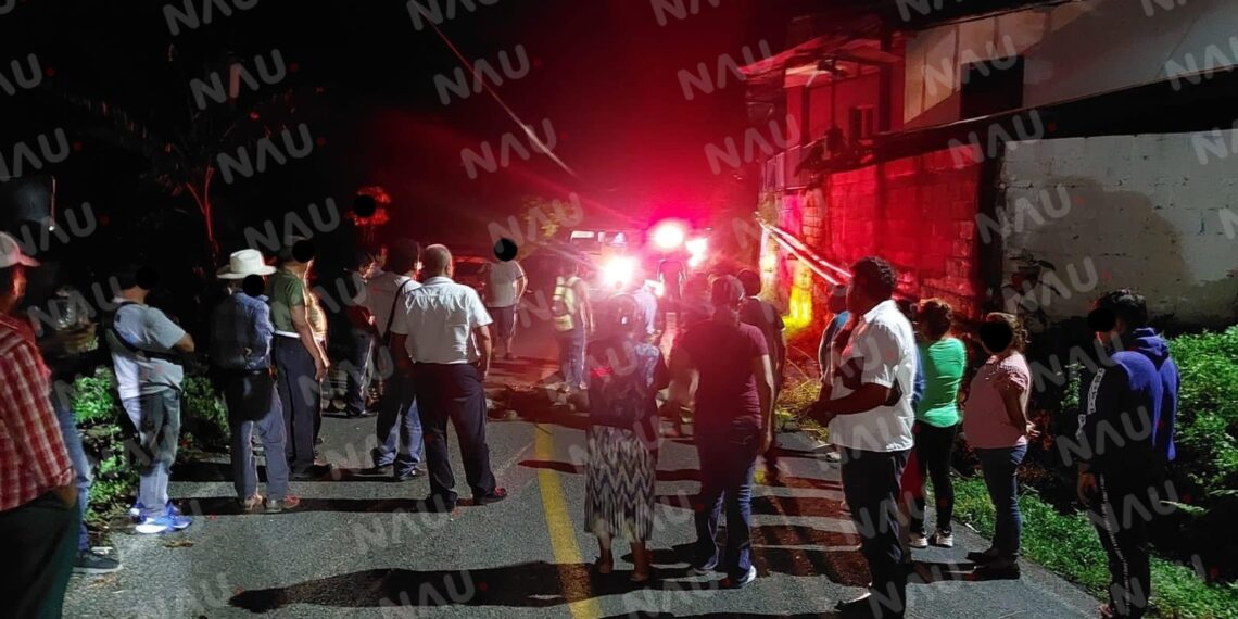 Bloqueo en el ejido Santo Domingo de Unión Juárez