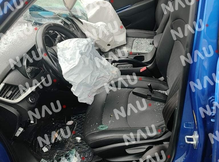 Daños materiales deja un accidente en la carretera costera