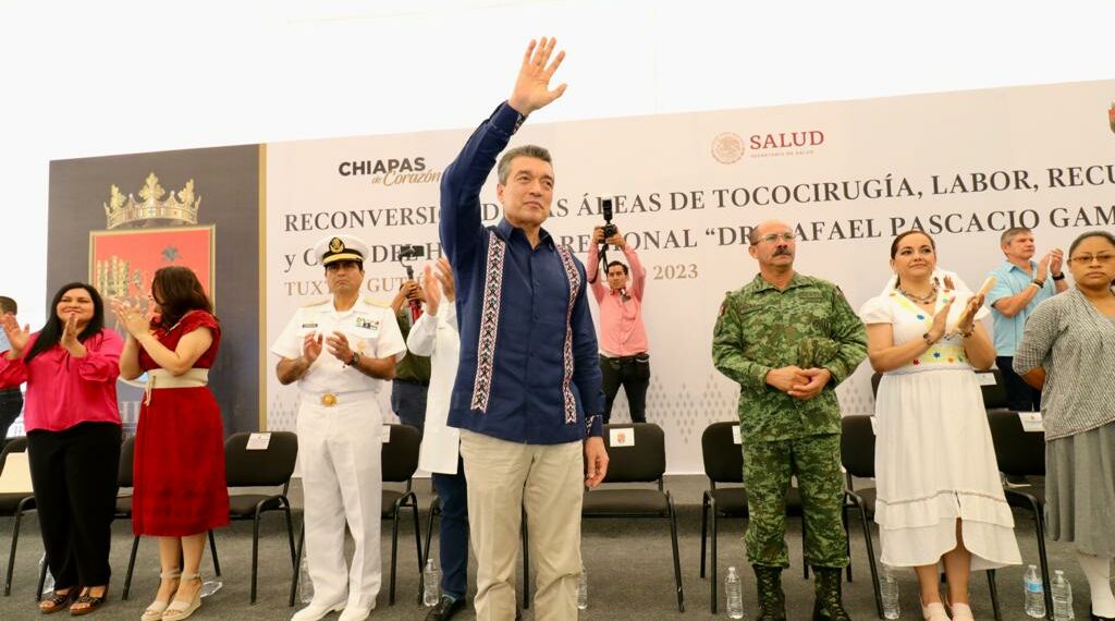 Inaugura Rutilio Escandón reconversión de áreas del Hospital Regional Dr. Rafael Pascacio Gamboa