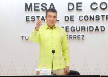 Celebra Rutilio Escandón egreso de primera generación de pilotos aviadores de la Enaproc, Campus Chiapas