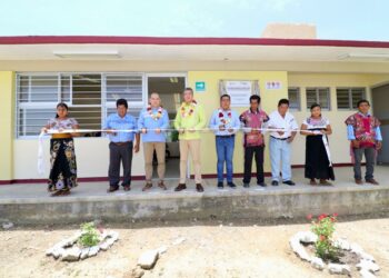 Rutilio Escandón inaugura infraestructura en la Telesecundaria no. 1057 de Chiapa de Corzo