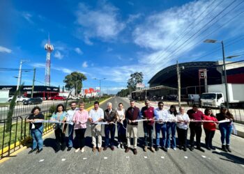 En Comitán, inaugura Rutilio Escandón construcción de imagen urbana de la Carretera Internacional a La Trinitaria