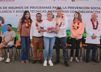 Entrega Rutilio Escandón ayudas técnicas e insumos para la prevención social de la violencia