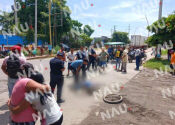 Muere ciclista al ser atropellado por un cabezal de un tráiler