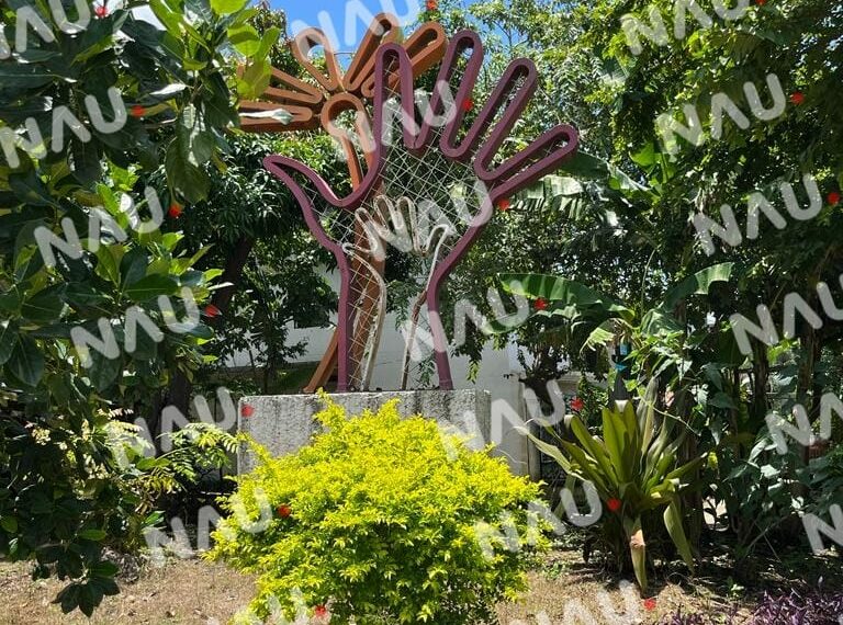 Piden mantenimiento del emblema de la manita de vida mejor