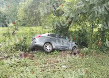 Se salió de la carretera y causó daños al alambrado de un rancho