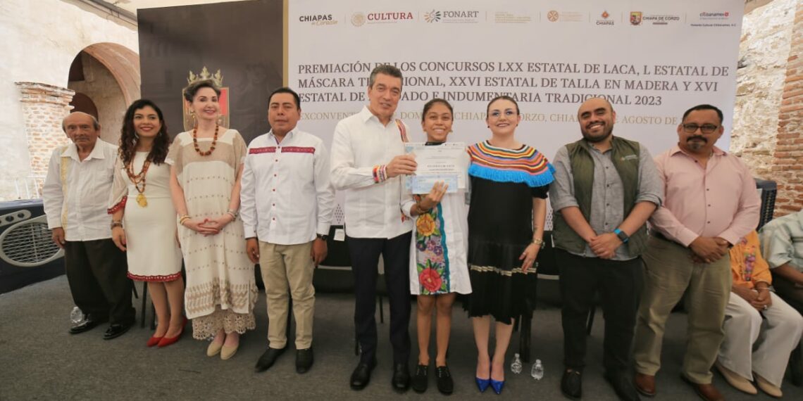 En Chiapa de Corzo, Rutilio Escandón encabeza premiación de concursos estatales de piezas artesanales