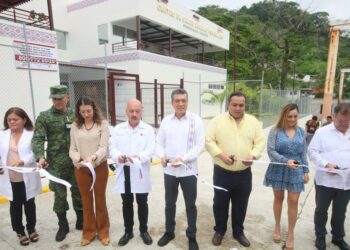 En marcha reconversión del Centro de Salud Urbano Pichucalco; lo inaugura Rutilio Escandón