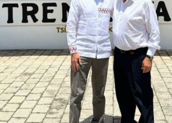 En Palenque, acompaña Rutilio Escandón al presidente AMLO a reunión de seguimiento del Tramo 1 del Tren Maya