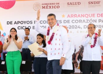 Arranca Rutilio Escandón entrega de apoyos escolares a más de 13 mil niñas, niños y adolescentes