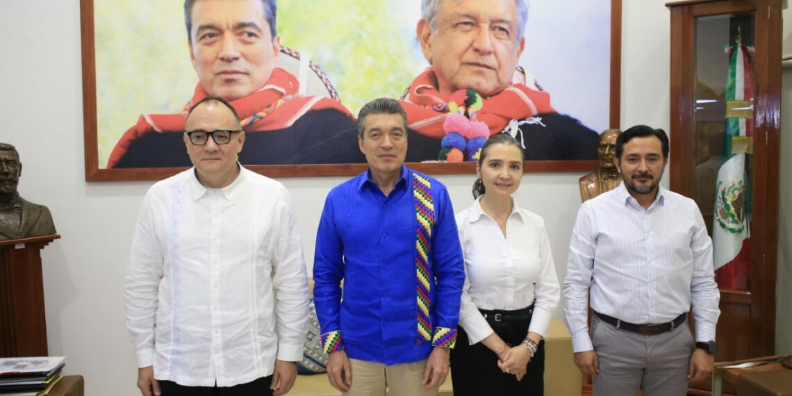 Se reúne Rutilio Escandón con Rene Orellana, representante del Banco de Desarrollo de América Latina