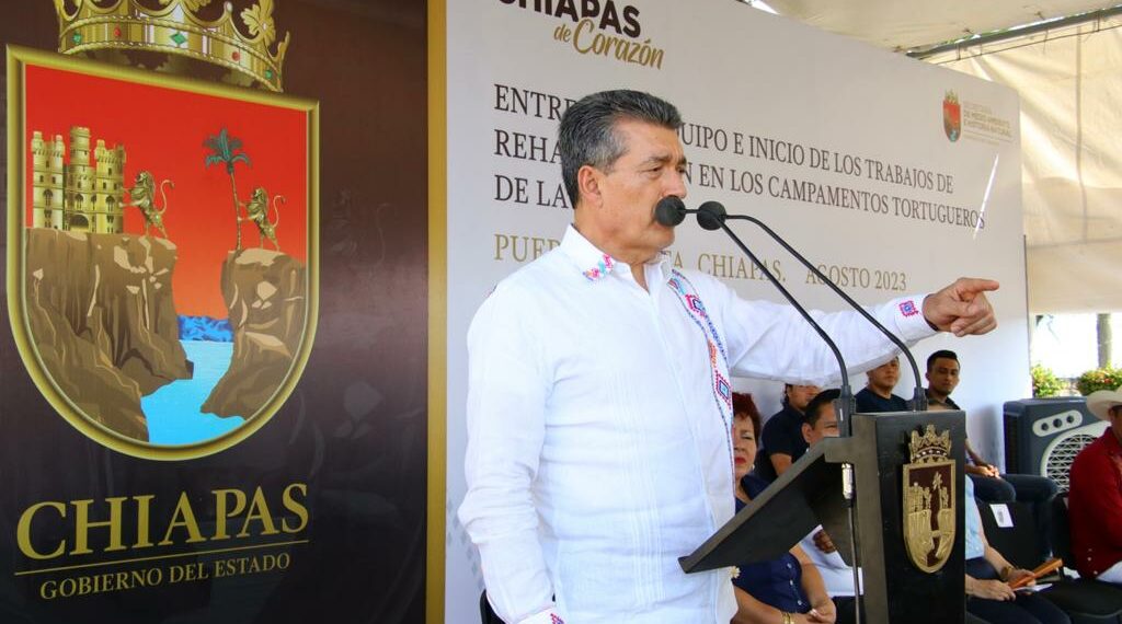 Rutilio Escandón entrega equipamiento e inicia rehabilitación en campamentos tortugueros de la Semahn