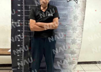 “Vídeo” Llevaba vehículo con reporte de robo
