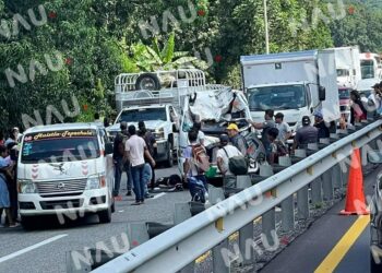Choque de tráiler deja una persona muerta