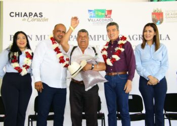 Encabeza Rutilio Escandón entrega de insumos agrícolas para la siembra de frijol en Villa Corzo