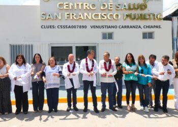 En Venustiano Carranza, Rutilio Escandón inaugura reconversión del Centro de Salud San Francisco Pujiltic