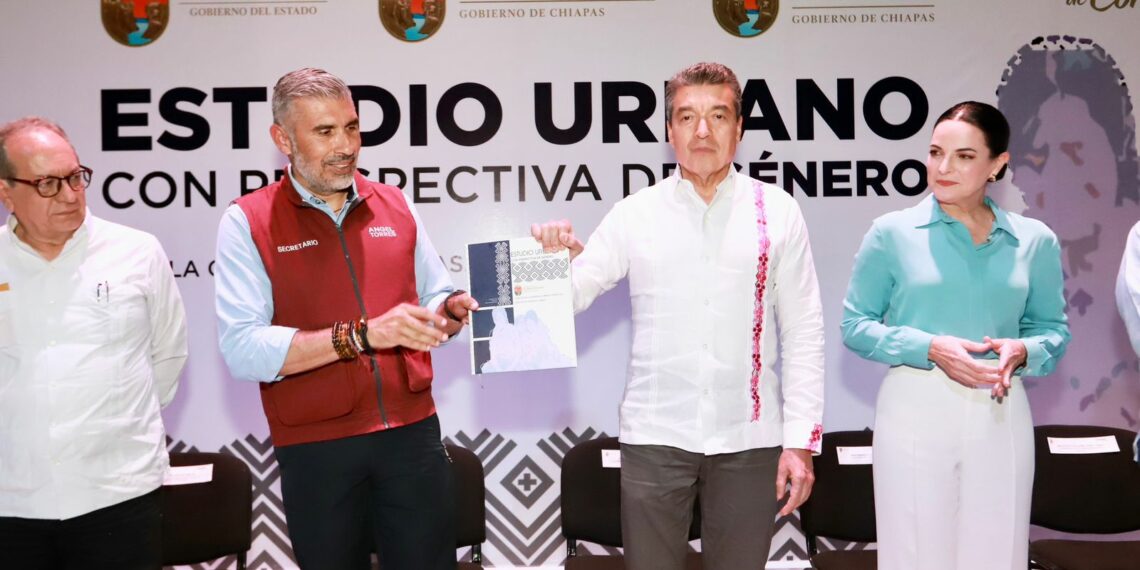 Rutilio Escandón asiste a presentación del Estudio Urbano con Perspectiva de Género