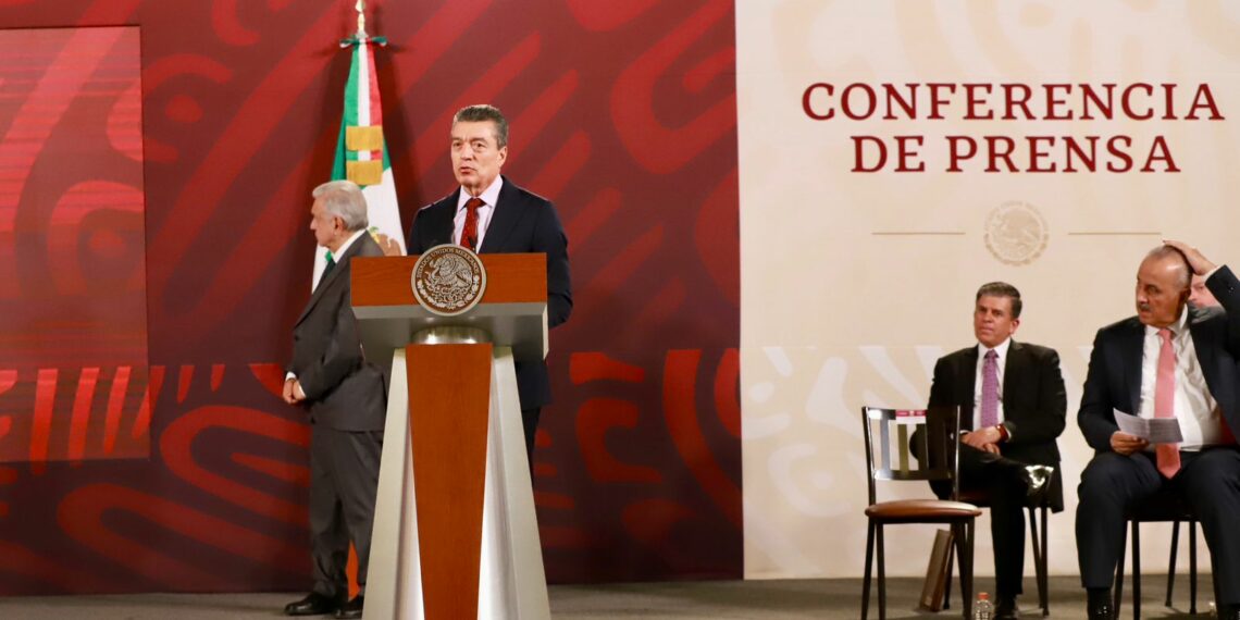 En Conferencia Matutina, Rutilio Escandón reconoce a AMLO por buenos resultados del Tren Maya