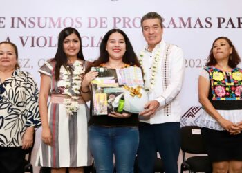 Rutilio Escandón entrega insumos de Programas para la Prevención Social de la Violencia