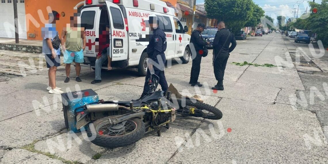 Señora lesionada al ser atropellada por un vehículo