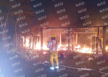 Se incendia una vivienda en el cantón los Llanos municipio de Tapachula