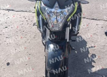 Choque por alcance de Motocicleta vs vehiculo estacionado